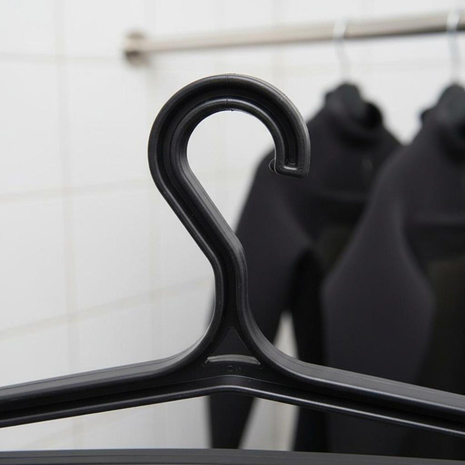 Вешалка для гидрокостюма: Долг – обзор и цена Sports Equipment Drying Rack